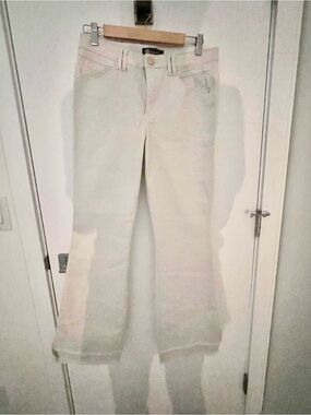 Light Cream Flared Jeans